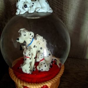 Disney 101 Dalmatians water globe music box